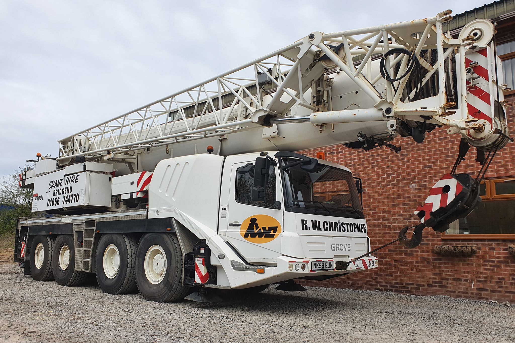 R.W. Christopher 100T GROVE GMK 4100L Crane