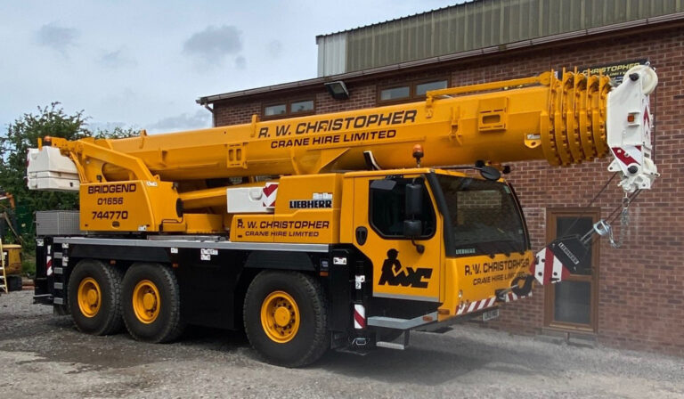 60T Liebherr LTM 1060-3.1 - R.W. Christopher Crane Hire